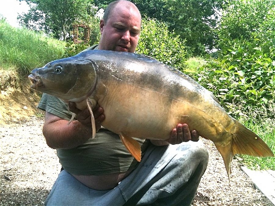 Kieron Hearn, 22nd Jun<br />32lb 09oz mirror, France